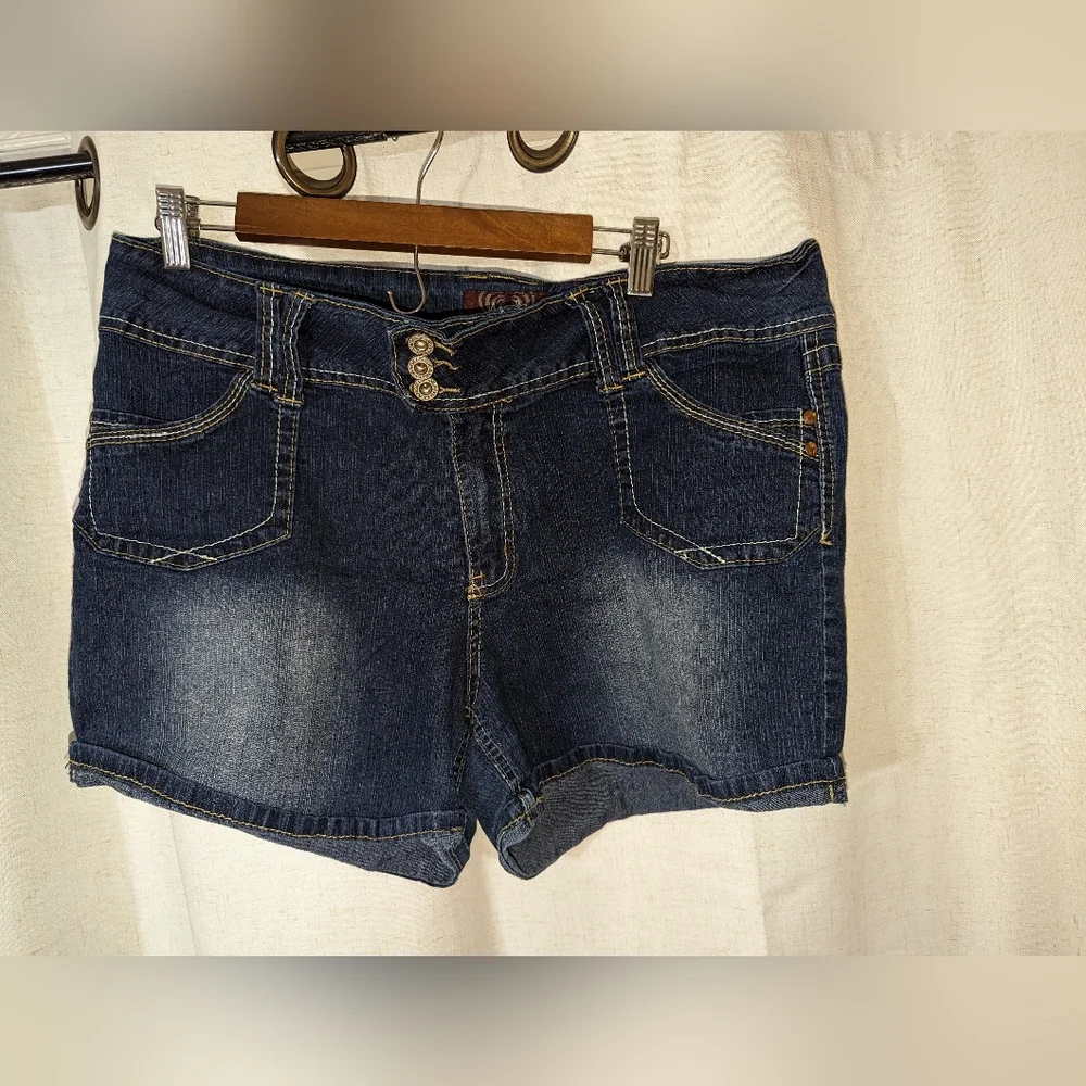 Vintage 2000s Angels Denim Shorts Size 16